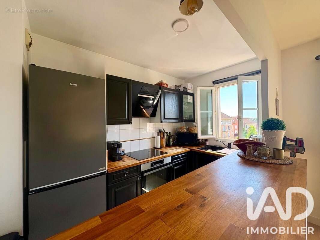 Photo 4 - Appartement à BAILLY-ROMAINVILLIERS