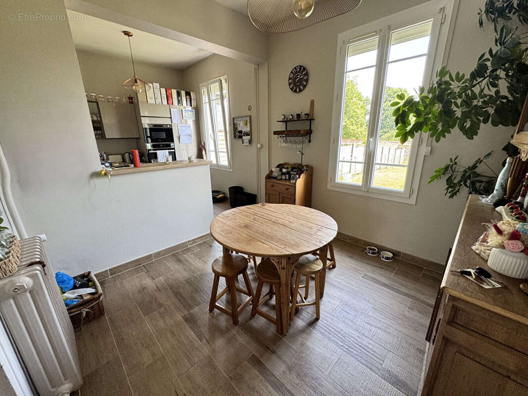 Maison à vendre - Goderville centre - 136 m² - 4 chambres - Sous-sol - Jardin - photo 6