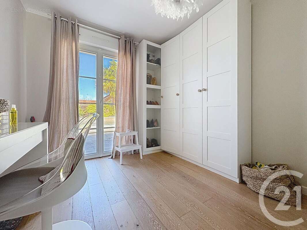 Maison à BREVIANDES