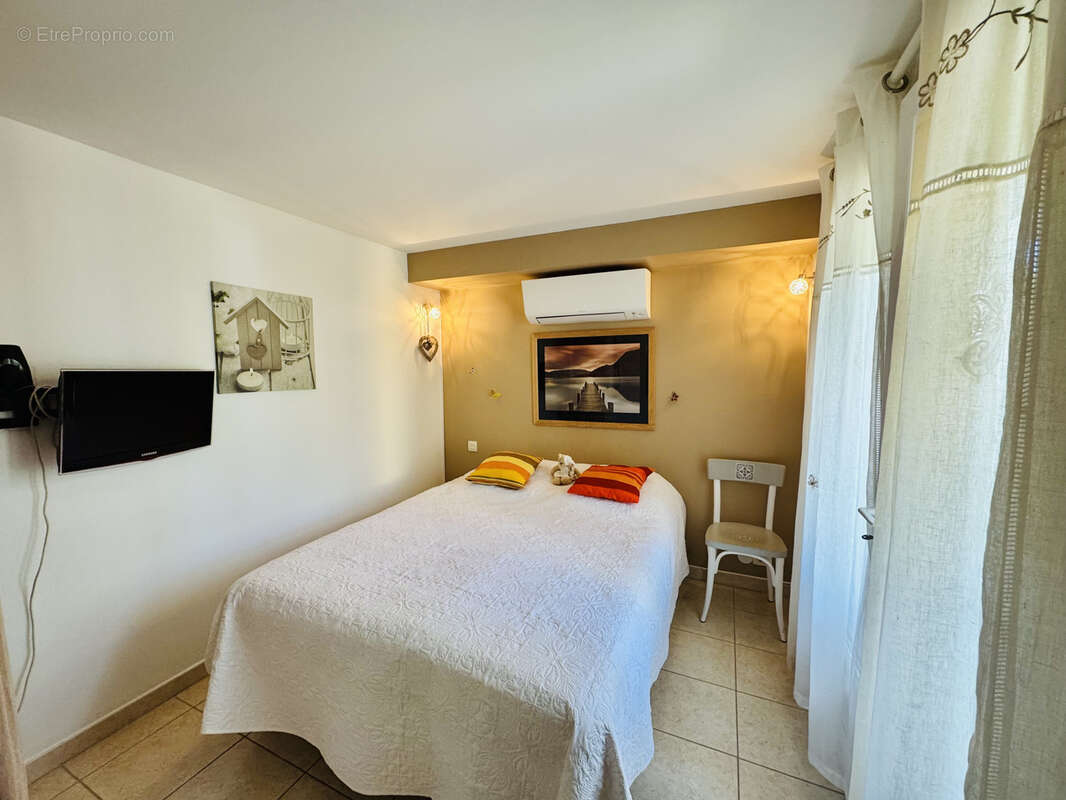 Maison à BORMES-LES-MIMOSAS