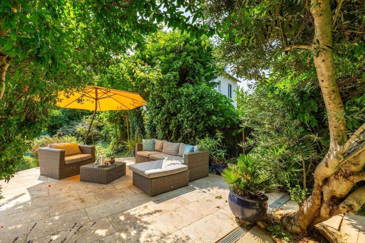 Maison à VILLEFRANCHE-SUR-SAONE