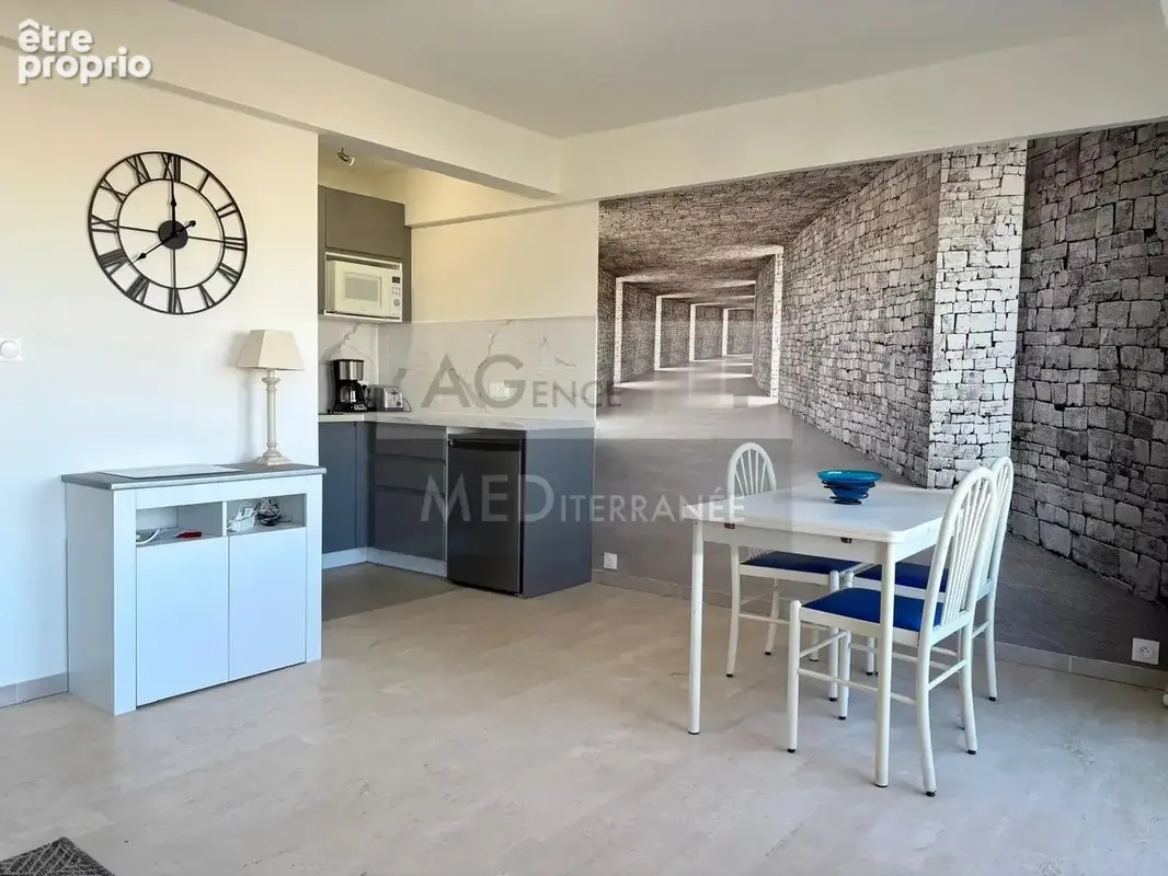 STUDIO en étage élevé - photo 4