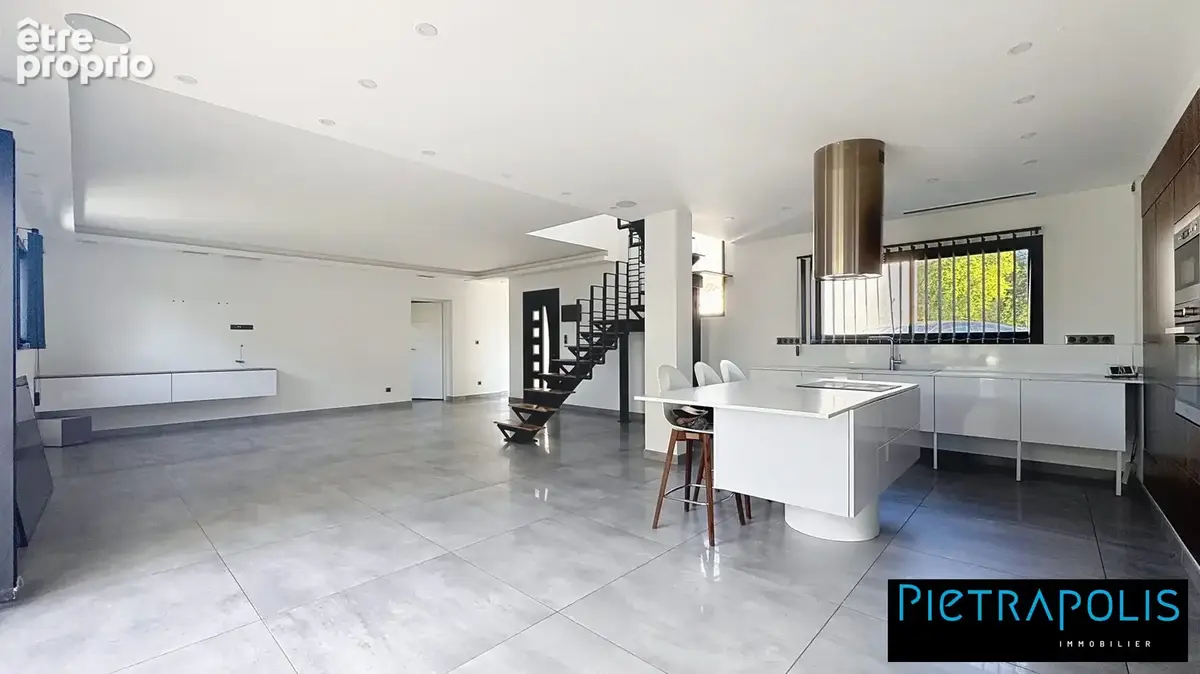Maison 5 pièces 128 m² à vendre à Genay (69730) - photo 6