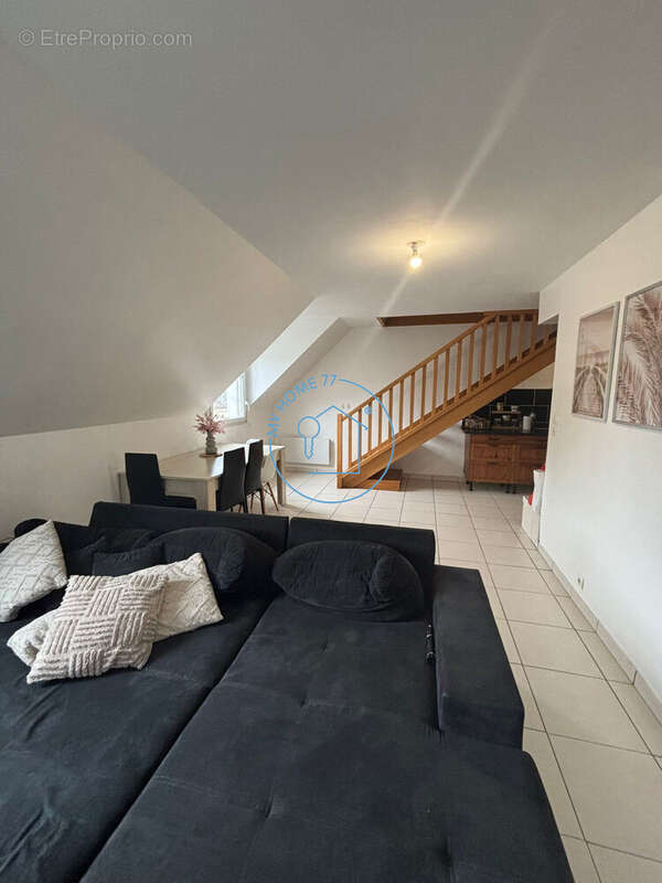 Appartement 67 m² à Montfermeil  - photo 2