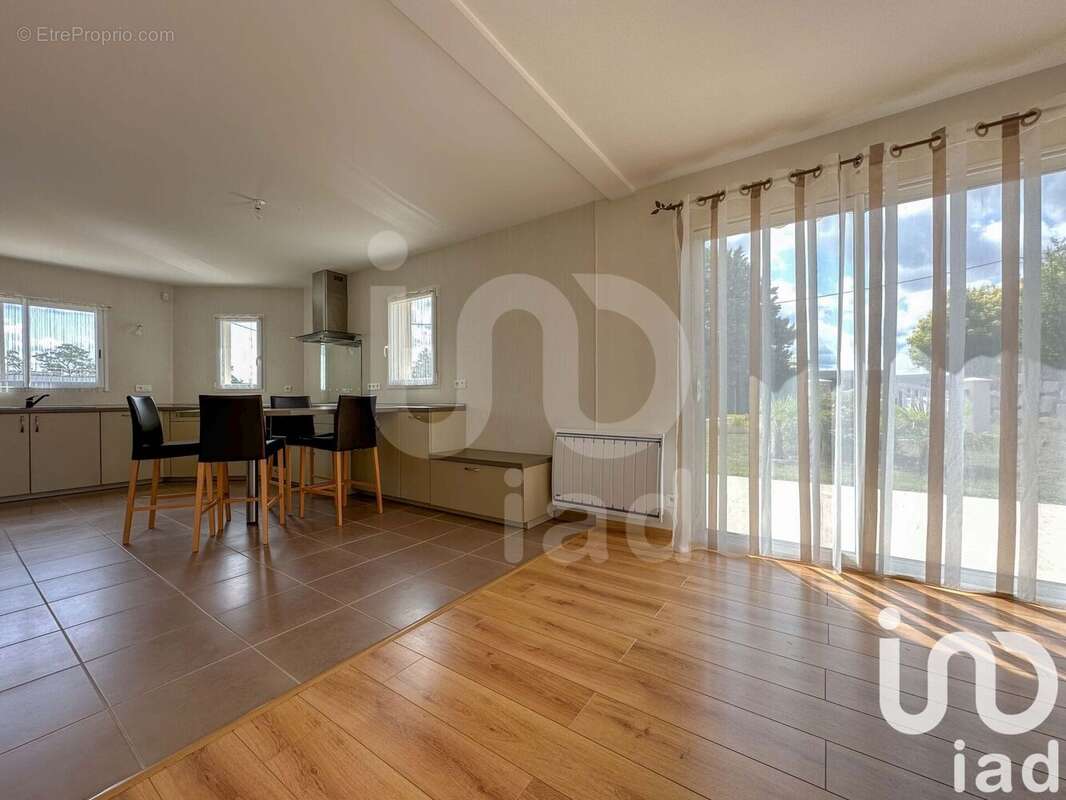 Photo 3 - Maison à DOMERAT