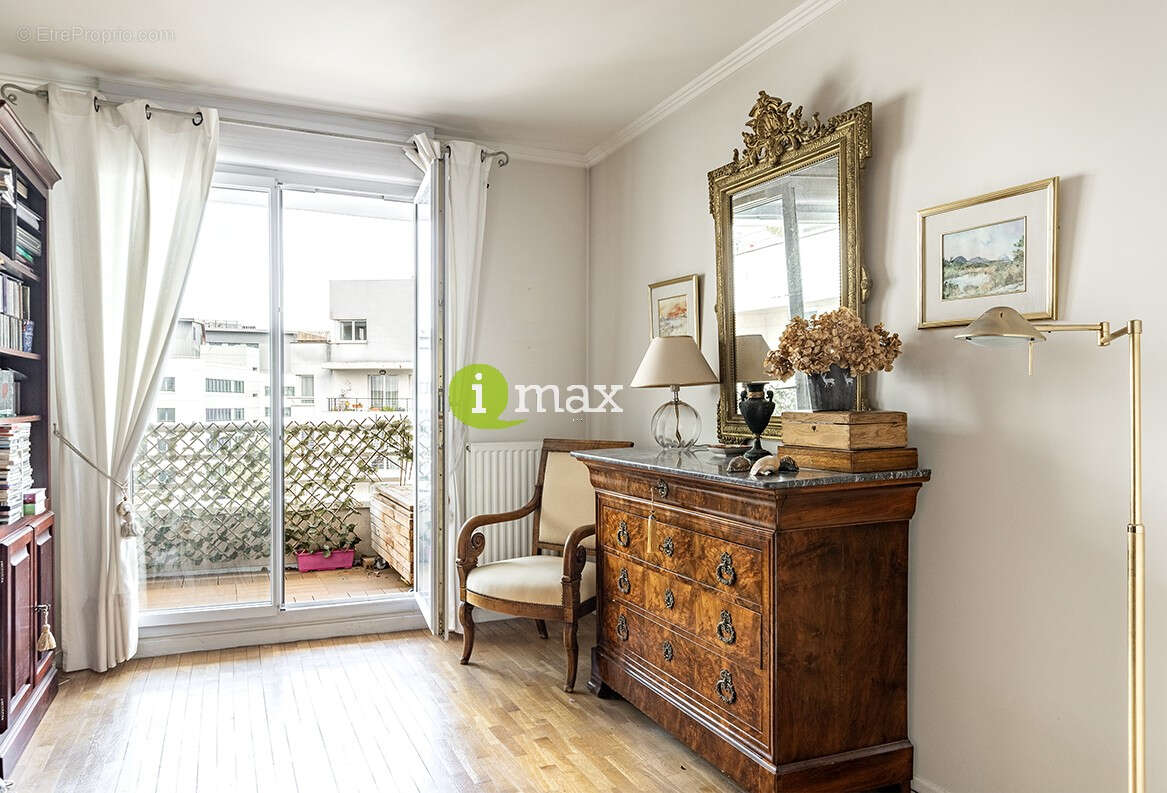 Appartement à CLICHY