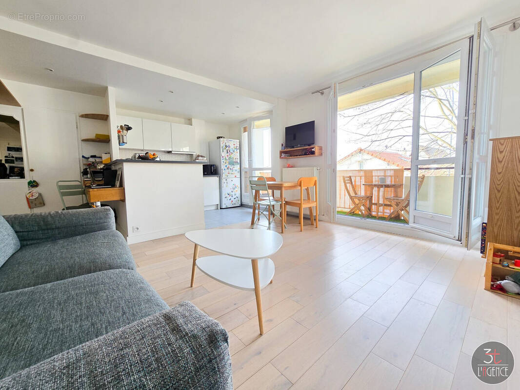 Appartement à FONTENAY-SOUS-BOIS