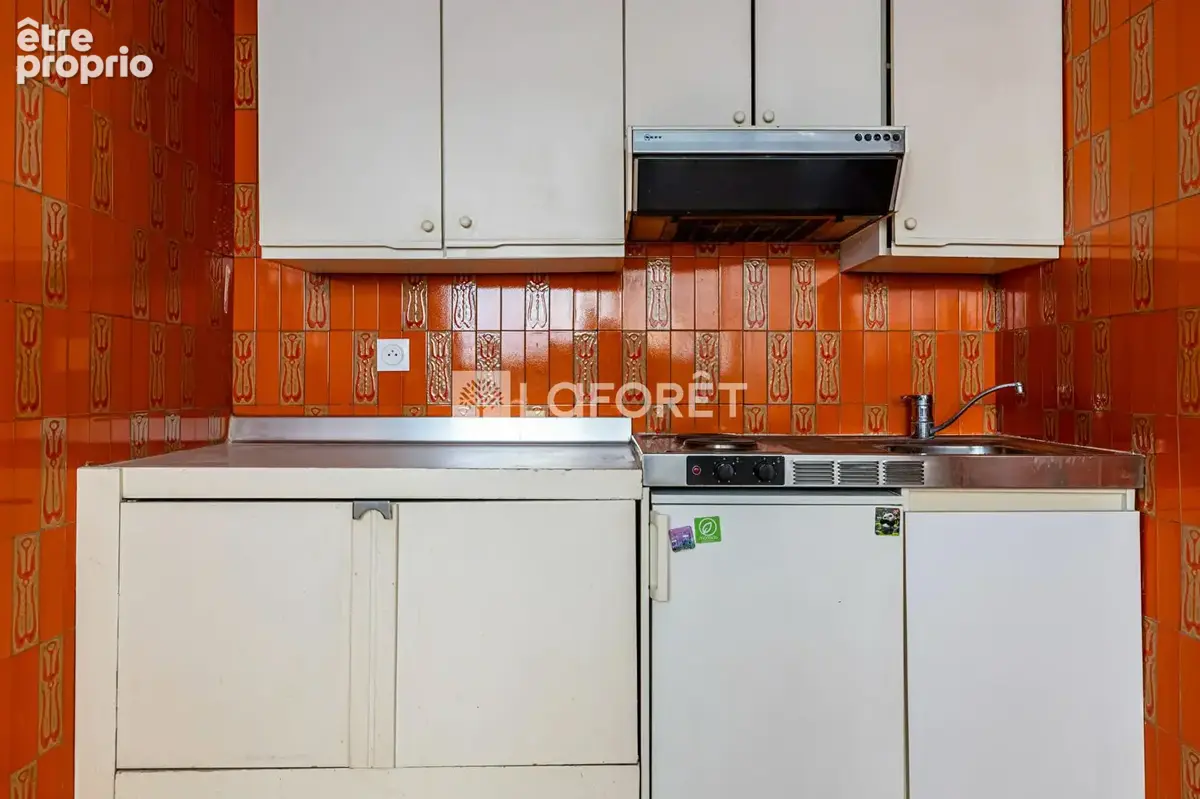 Studio sur cour - ideal investissement - dpe "e" - photo 6