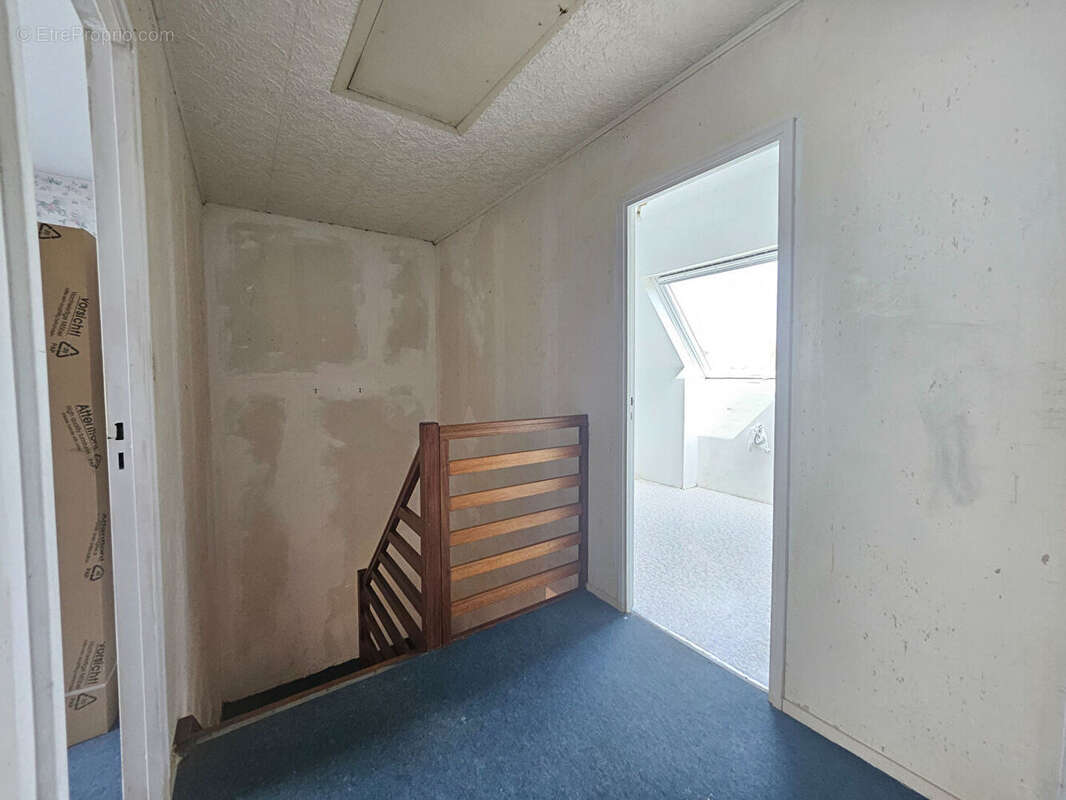 À VENDRE - Maison d'environ 106 m² - Quartier Saint-Lardre - photo 5