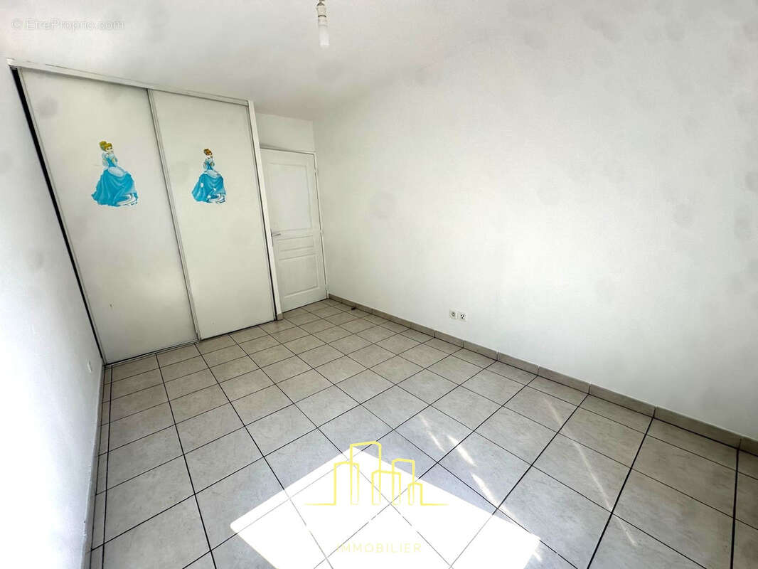 Appartement à MARSEILLE-10E