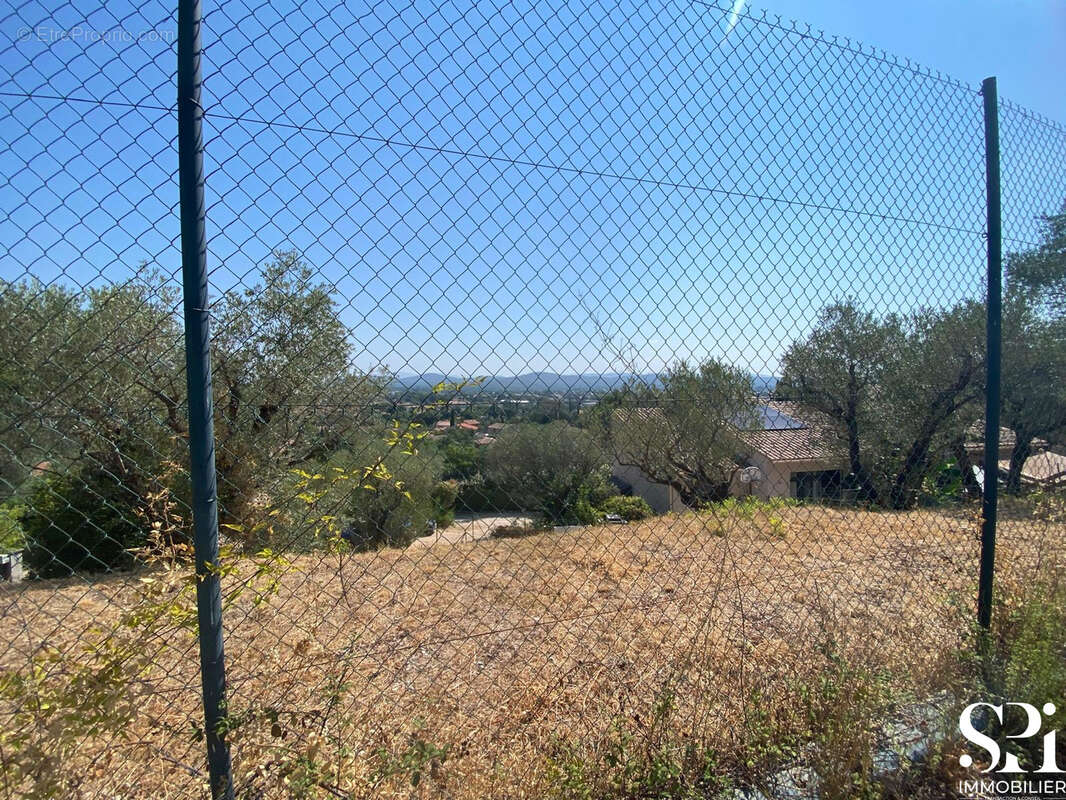 SOLLIES-PONT - Terrain constructible 1 631 m2 plat - photo 13