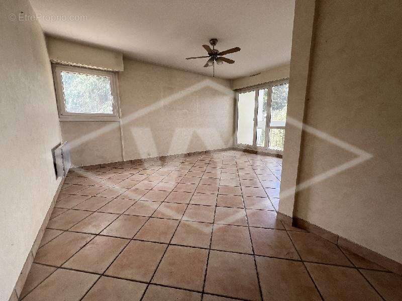 Appartement à EPINAY-SOUS-SENART