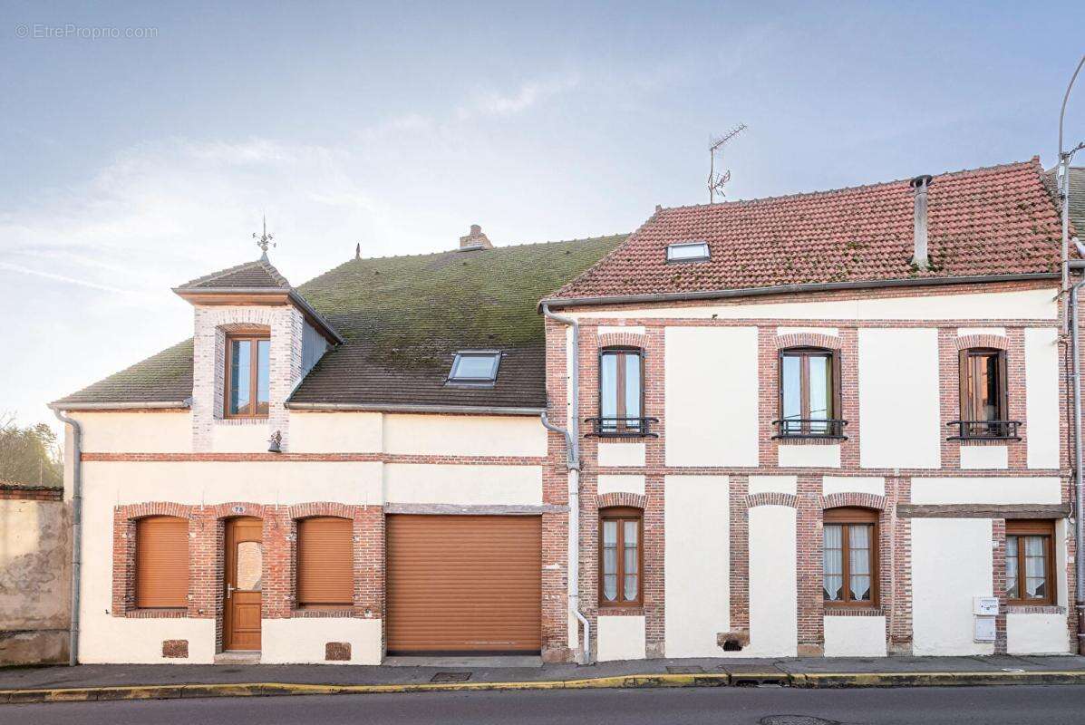 Maison à SEZANNE