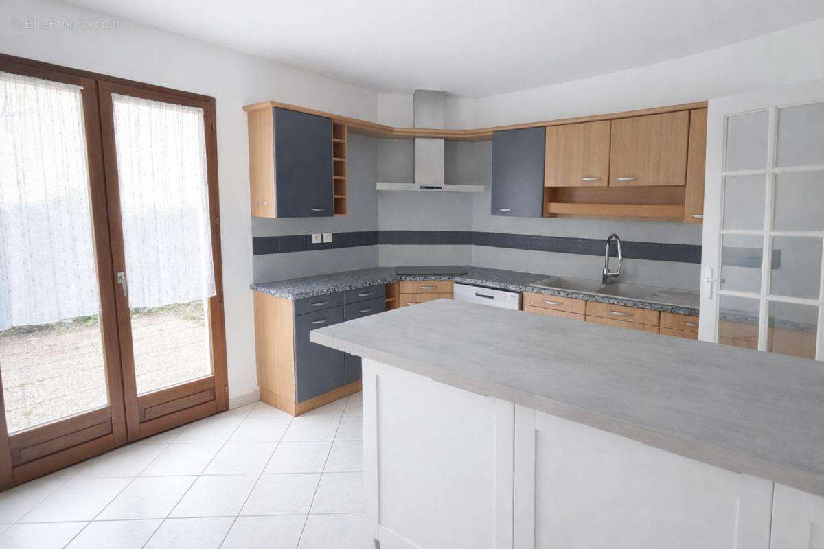 EXCLUSIVITÉ Maison T5 de 135 m² avec double garage – ESCALQUENS - photo 7