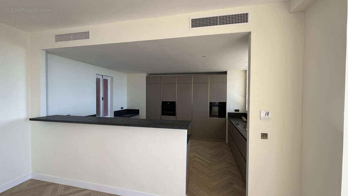 Appartement à BEAULIEU-SUR-MER