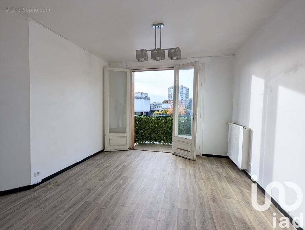Photo 1 - Appartement à CLAMART