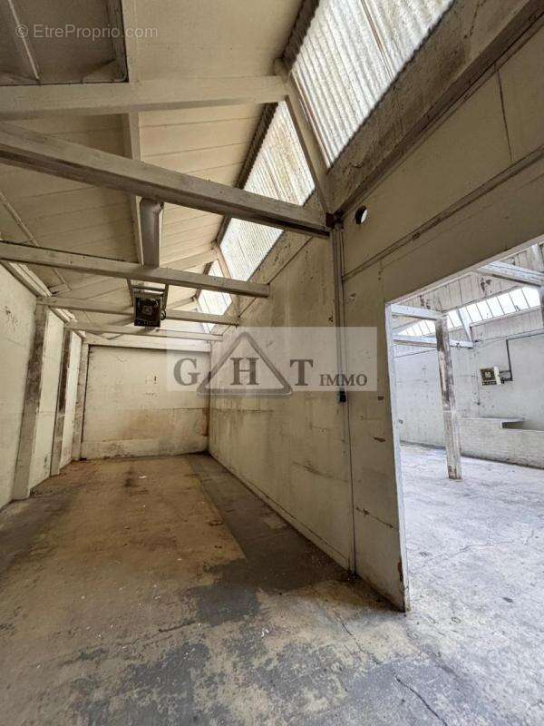 Commerce à SAINT-MAUR-DES-FOSSES