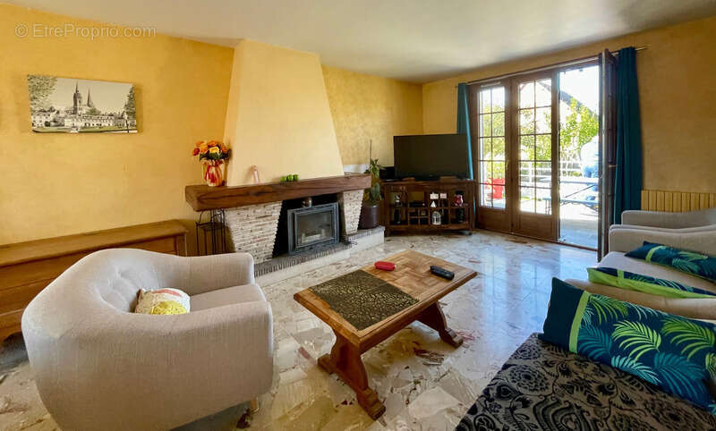 Maison à AMILLY