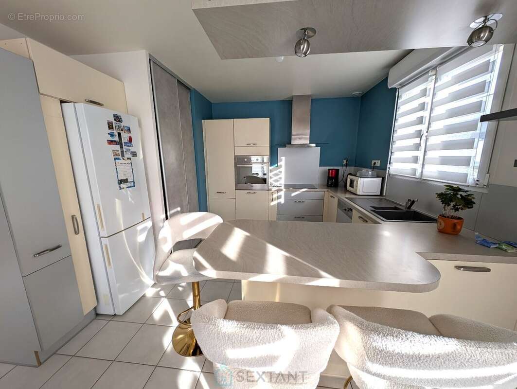 Maison à LA CHAPELLE-CARO