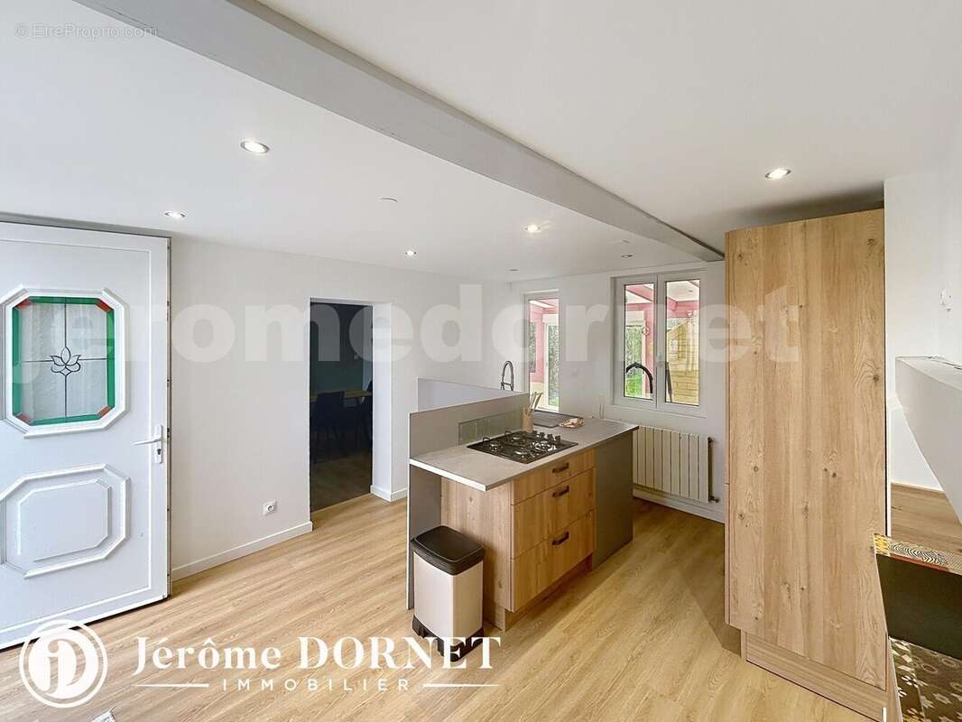 war_00003 - Maison à CREVECOEUR-LE-GRAND