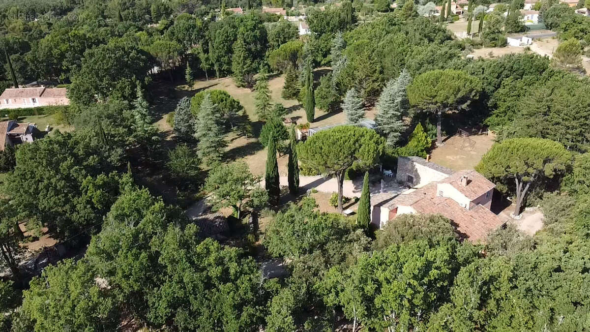 Maison à REGUSSE