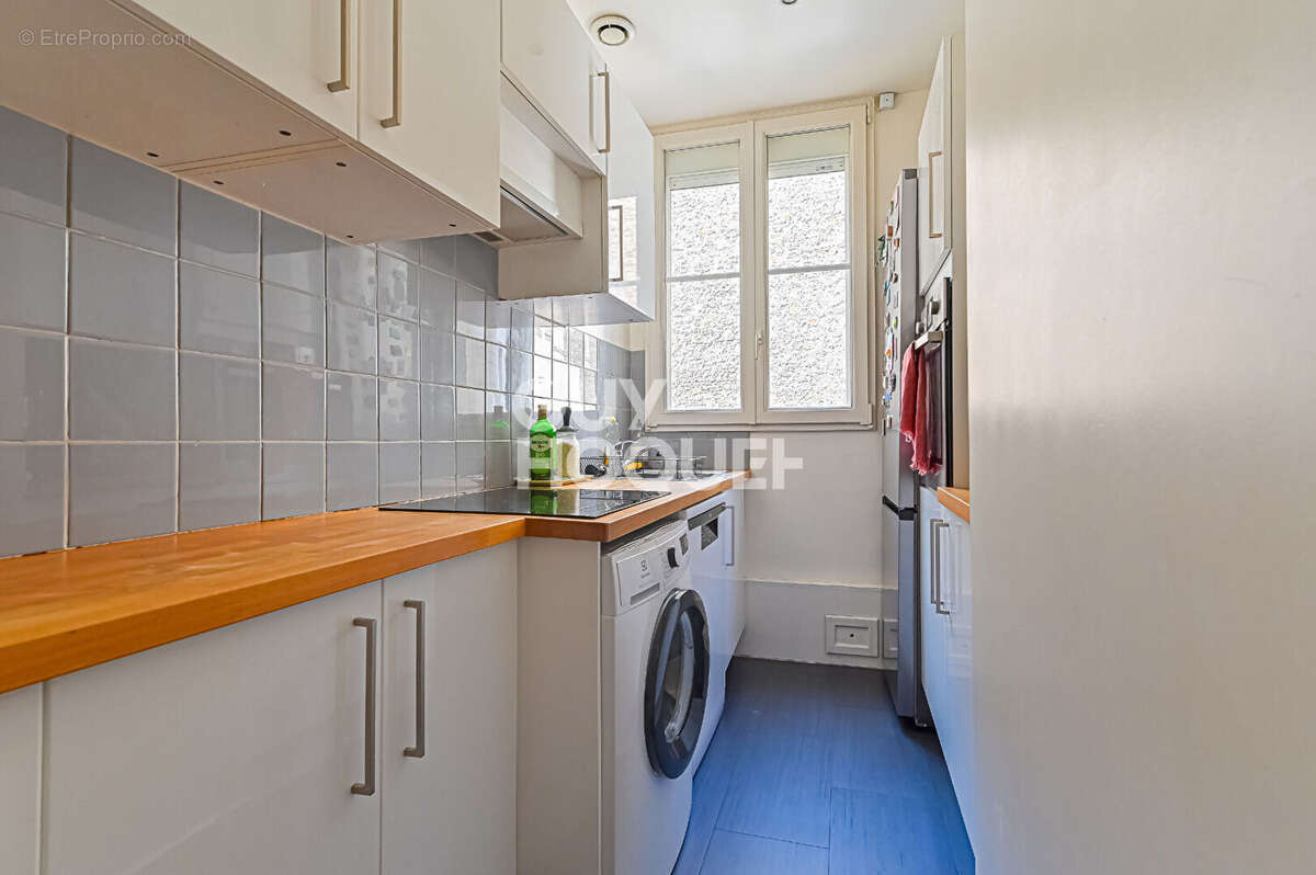 Appartement à PARIS-12E