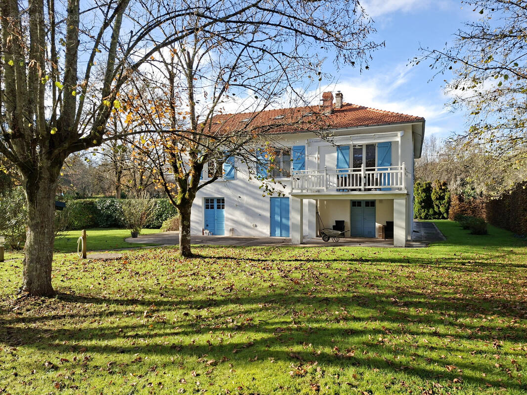 Maison à SAINT-ASTIER