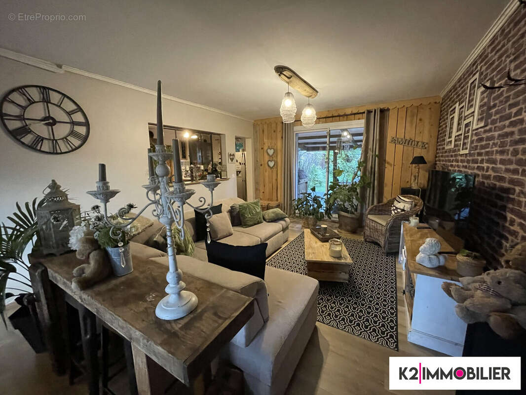 Maison à MONTELIMAR