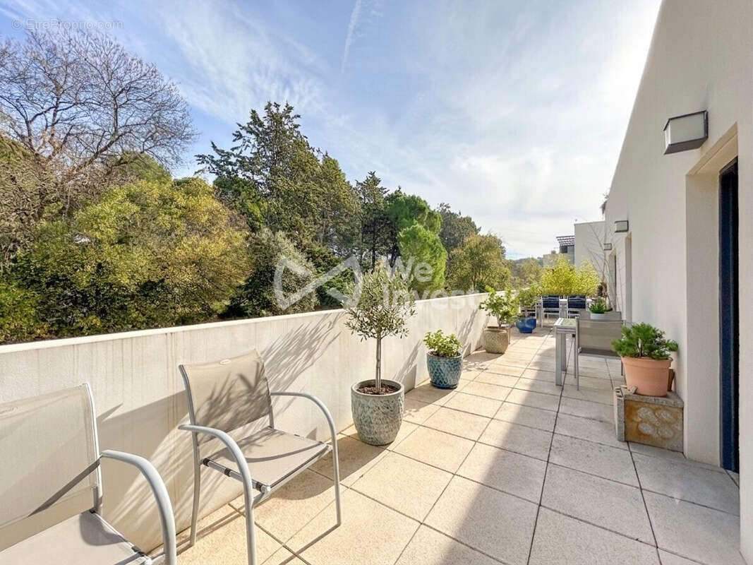 Appartement 80 m² à Saint-Aunes  - photo 2