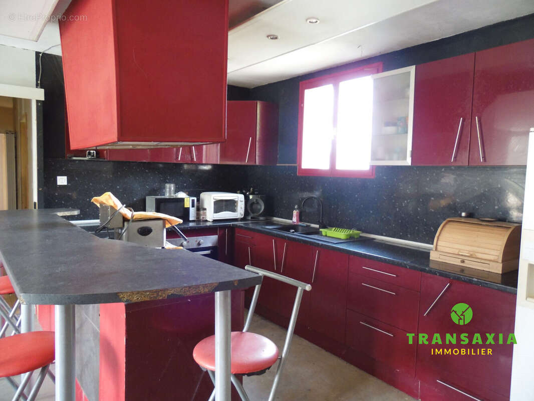 Cuisine américaine - Maison à UCHENTEIN