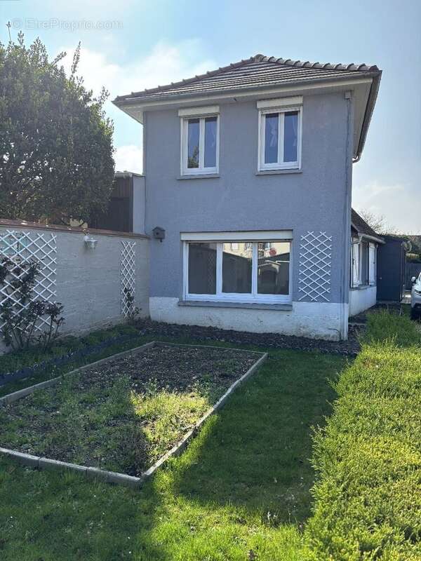 Maison à SAINT-PIERRE-LES-ELBEUF