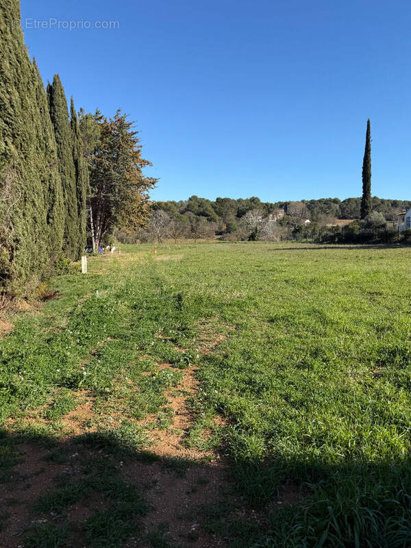 Terrain à AIX-EN-PROVENCE
