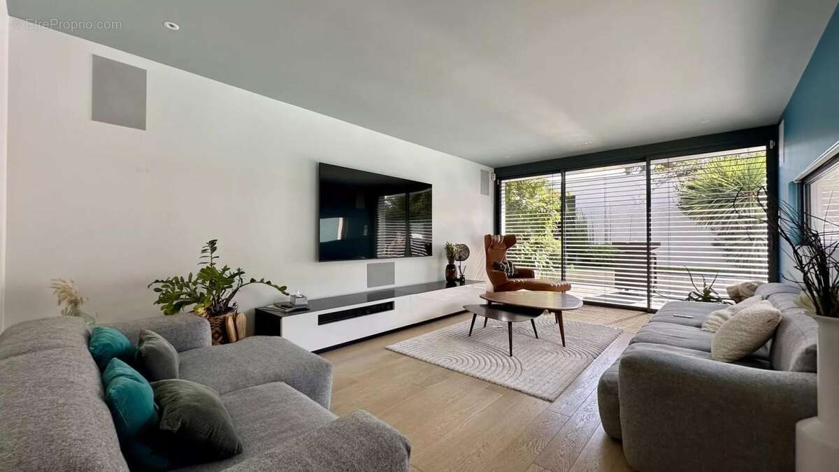 Maison à LA ROCHELLE