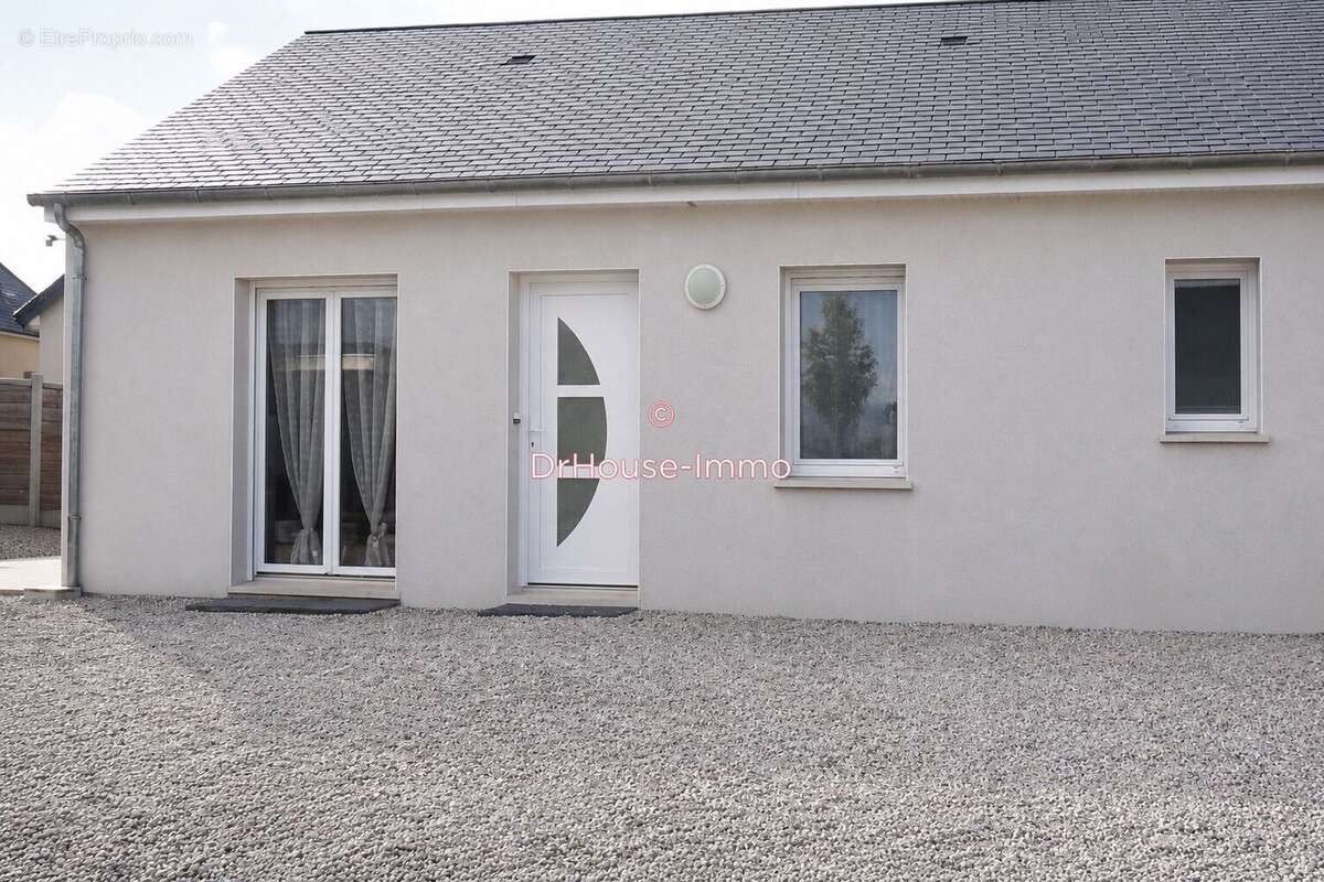 Maison 85 m² à Virandeville  - photo 5