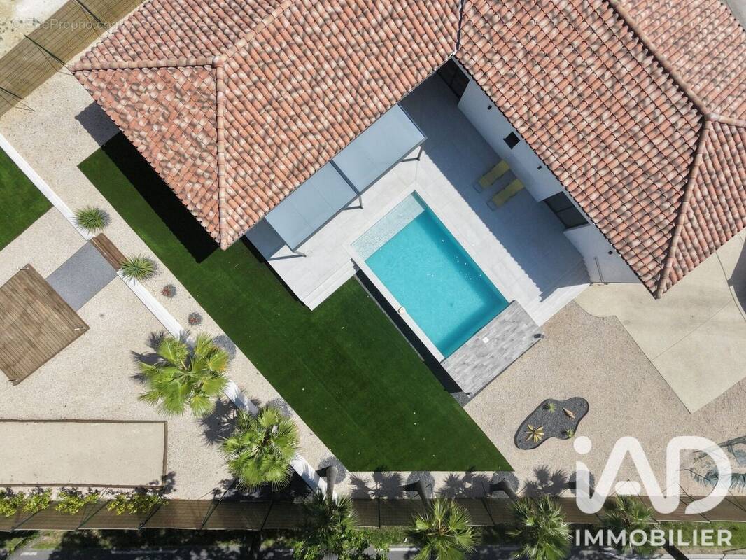 Photo 1 - Maison à CLARENSAC