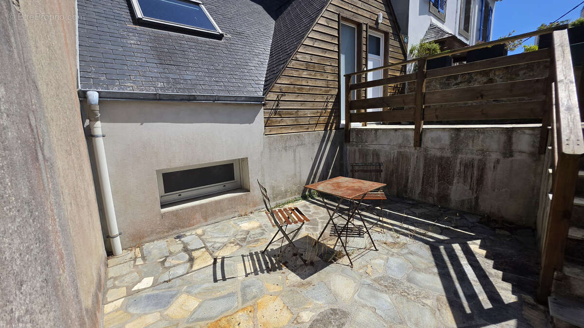 Maison Atypique avec petit extérieur en centre ville - photo 2