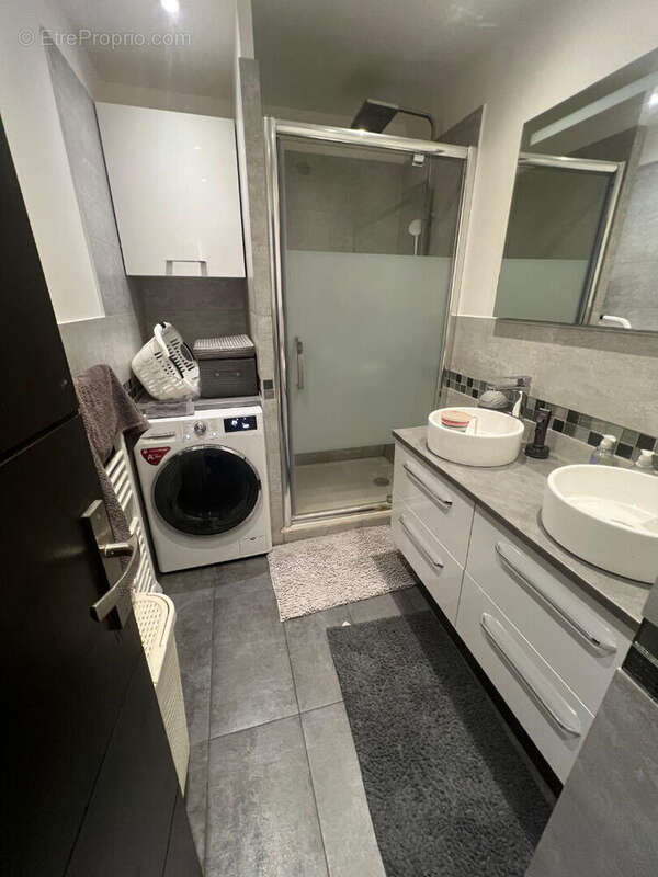 Appartement à PARIS-19E