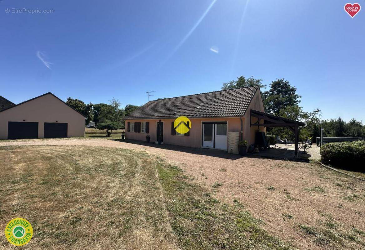 Maison à LA GUERCHE-SUR-L'AUBOIS