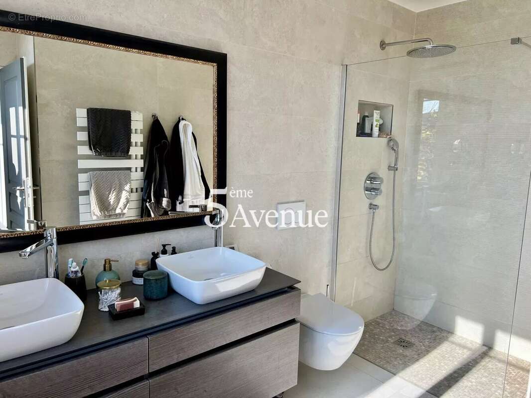 Maison à SAINT-MAUR-DES-FOSSES