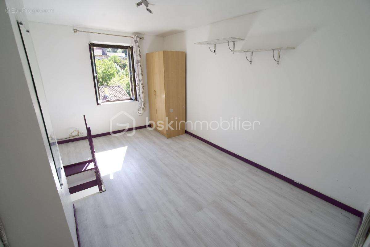 Appartement à SAINT-PONS-DE-THOMIERES