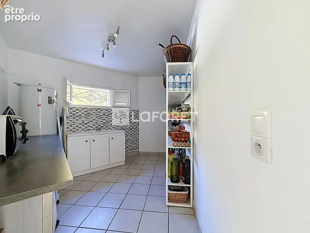 Le Montellier Maison familiale à vendre de 236 m² avec piscine et double garage - photo 16