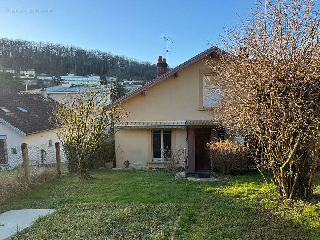 Maison à LONS-LE-SAUNIER