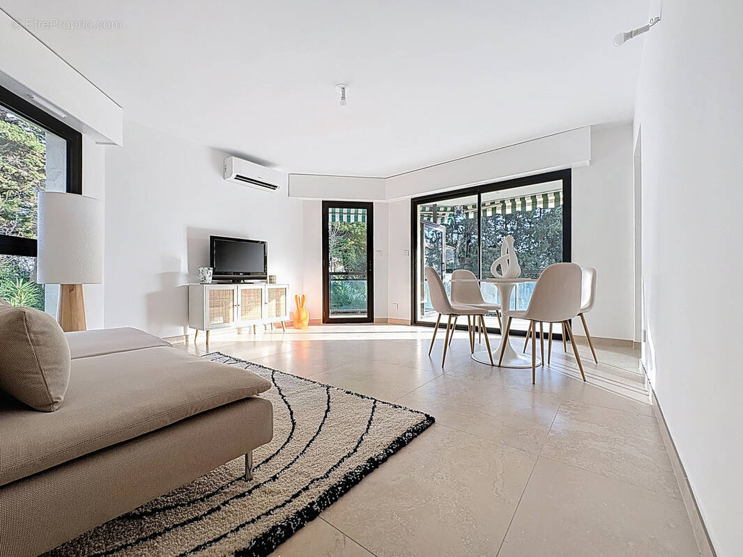 Appartement à SAINT-RAPHAEL