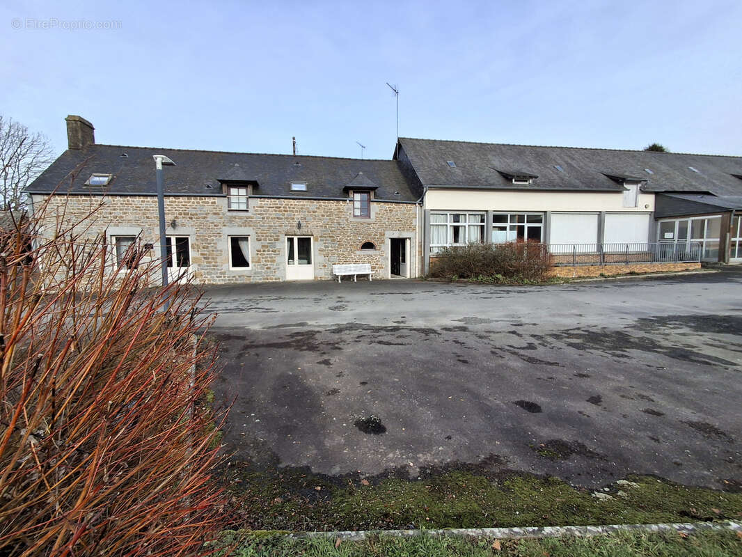 Maison à POILLEY