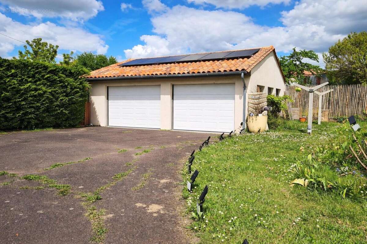 Photo 3 - Maison à SAINT-ASTIER