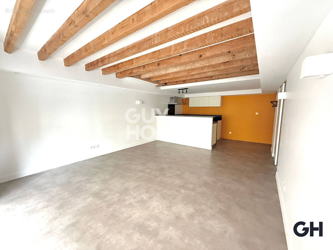Appartement à LYON-6E