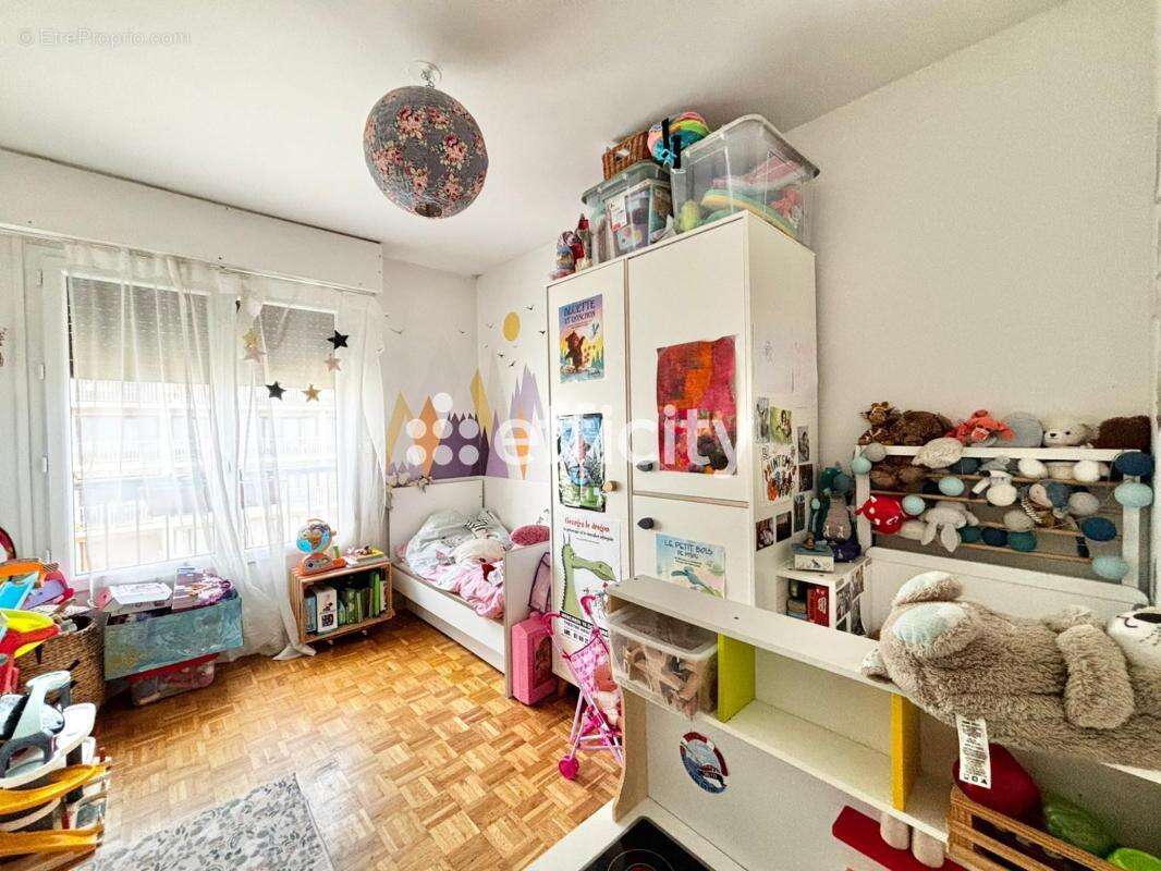 Appartement à ASNIERES-SUR-SEINE