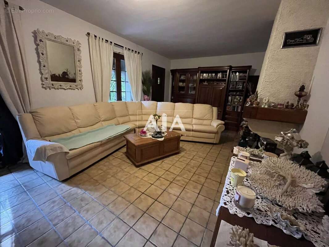 Maison à FONTENILLE