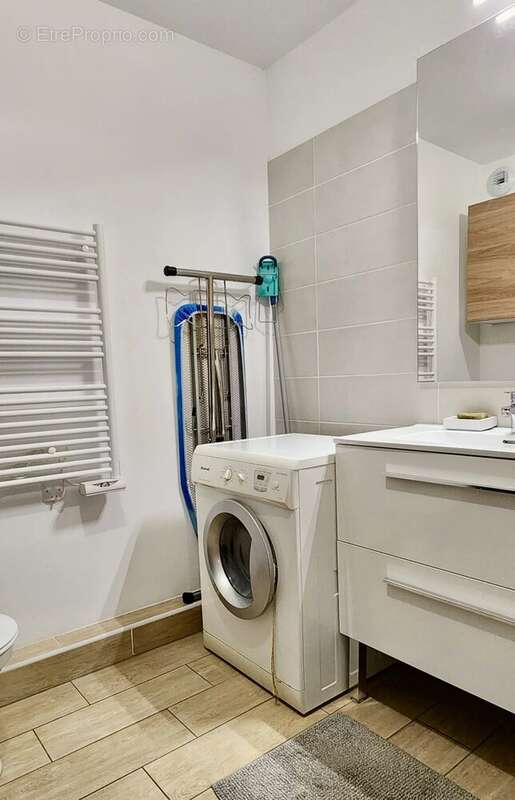 Appartement à CASTELNAU-LE-LEZ