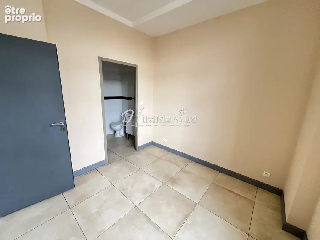 Appartement T2 de 29 m2 - Résidence récente - Face à la Gare - photo 8